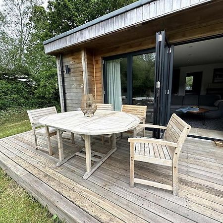Beautiful Cabin With Pond View Steyning Εξωτερικό φωτογραφία